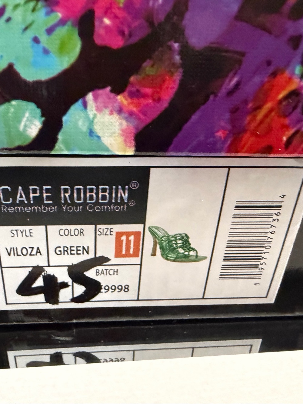 Cape Robbin Metallic Emerald Green Chain-Detail Heeled Sandals - Picture 5 of 5